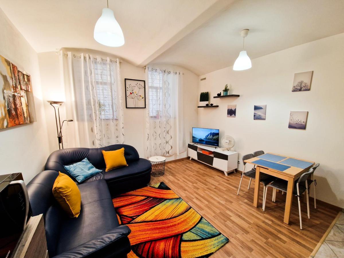 Ground Floor Apartment Prague Ngoại thất bức ảnh