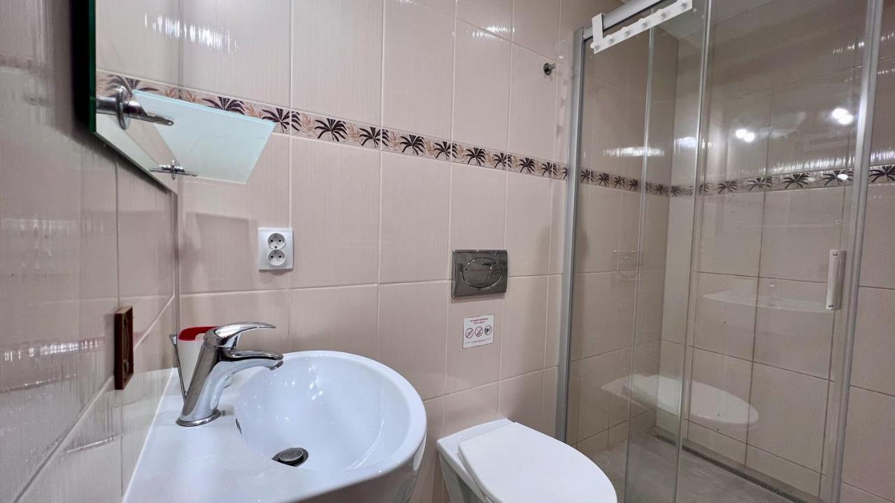 Ground Floor Apartment Prague Ngoại thất bức ảnh